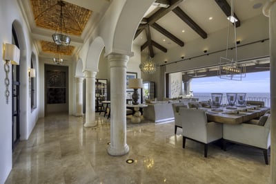Luxury Villa Photo #20