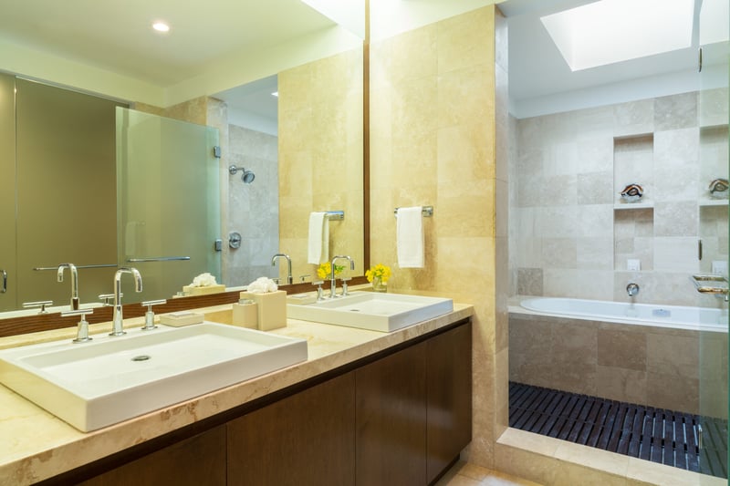 Premier Oceanfront 3 BDM Suite