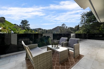 Luxury Villa Photo #23