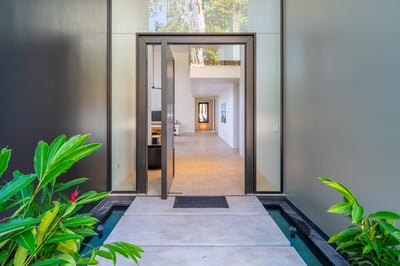 Luxury Villa Photo #12