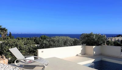 Luxury Villa Photo #6