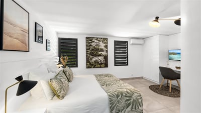 Bedroom 4: Located in the main building, and connected to the living area. , air conditioning