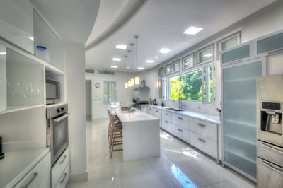 Luxury Villa Photo #16