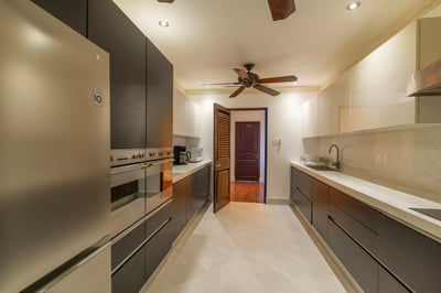 Luxury Villa Photo #11