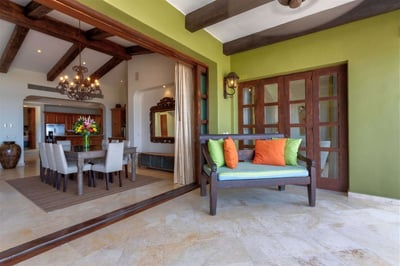 Luxury Villa Photo #10
