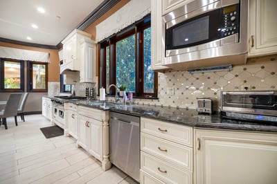 Luxury Villa Photo #23
