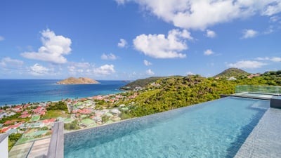 Luxury Villa Photo #2