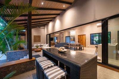 Outdoor Dining Area