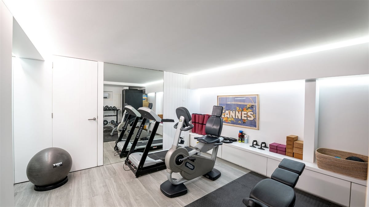 Fitness Area: Located in the villa 1. Air conditioning fitness room equipped with and treadmill, row - Image 85