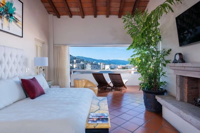 Luxury Villa Photo #26