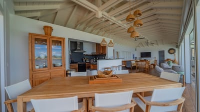 Luxury Villa Photo #18