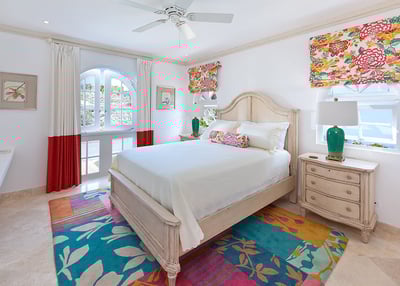 Luxury Villa Photo #4