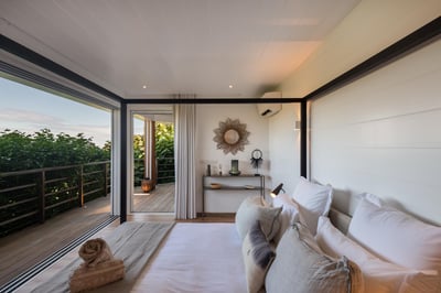 Luxury Villa Photo #25