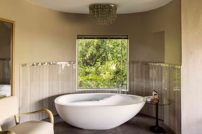 Luxury Villa Photo #4