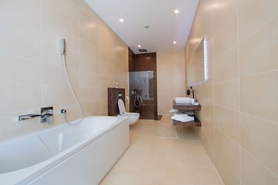 Luxury Villa Photo #44