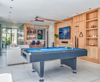 Luxury Villa Photo #25