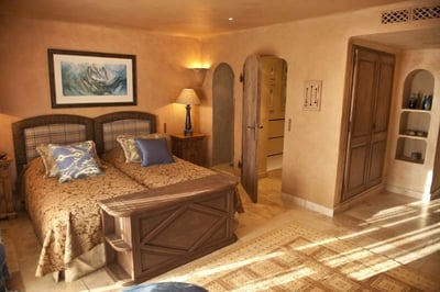 Luxury Villa Photo #12