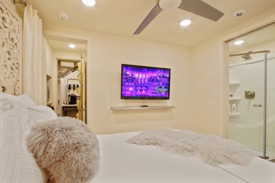 Luxury Villa Photo #35