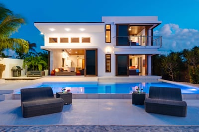 Luxury Villa Photo #2