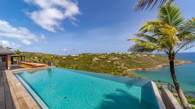 Luxury Villa Photo #8