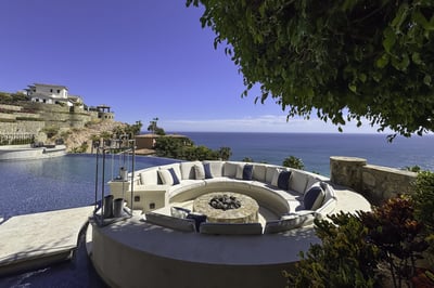 Luxury Villa Photo #8