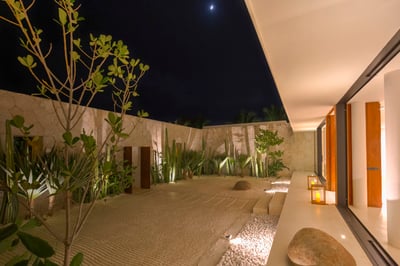 Luxury Villa Photo #7