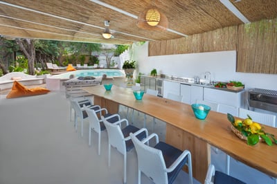 Luxury Villa Photo #8