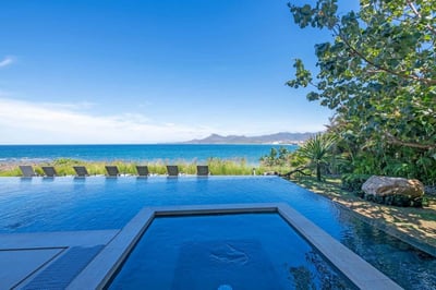 Luxury Villa Photo #7