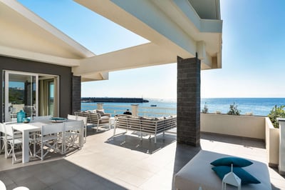 Luxury Villa Photo #12