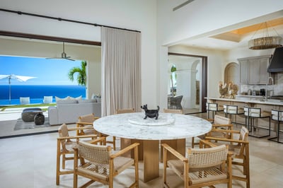 Luxury Villa Photo #28