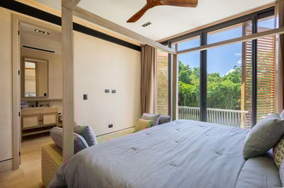 Luxury Villa Photo #29