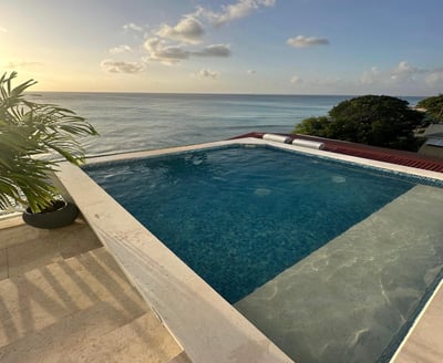Luxury Villa Photo #5