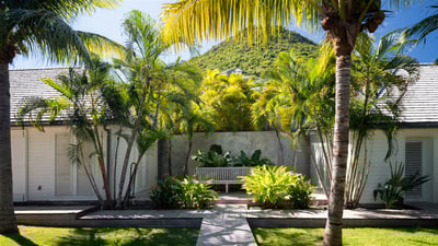 Luxury Villa Photo #30