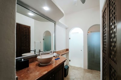 Luxury Villa Photo #48