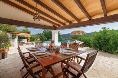 Luxury Villa Photo #9