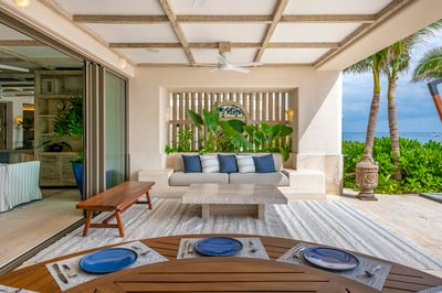 Luxury Villa Photo #8