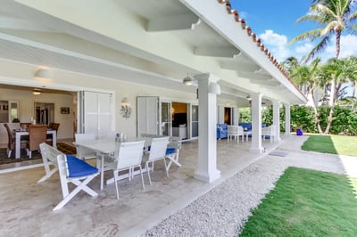Luxury Villa Photo #12