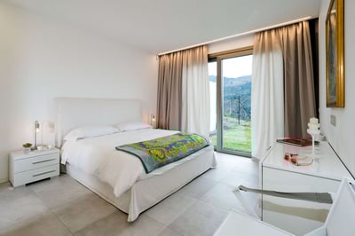 Luxury Villa Photo #20