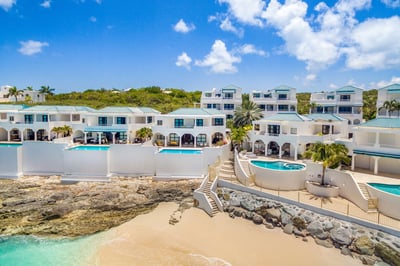 Luxury Villa Photo #32