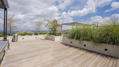Luxury Villa Photo #15