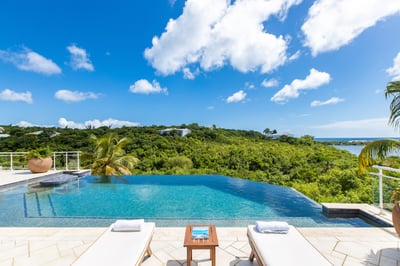 Luxury Villa Photo #4