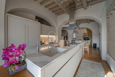 Luxury Villa Photo #12