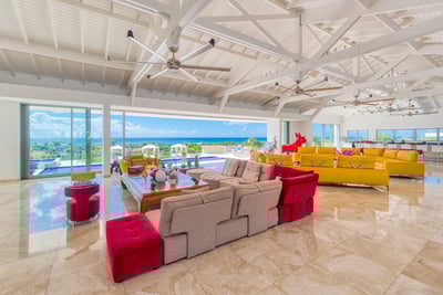 Luxury Villa Photo #12