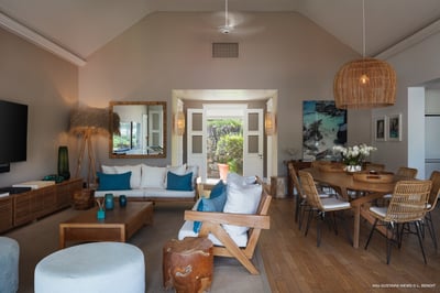 Luxury Villa Photo #22
