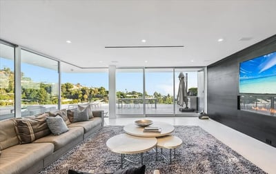 Luxury Villa Photo #19