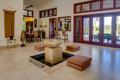 Luxury Villa Photo #15