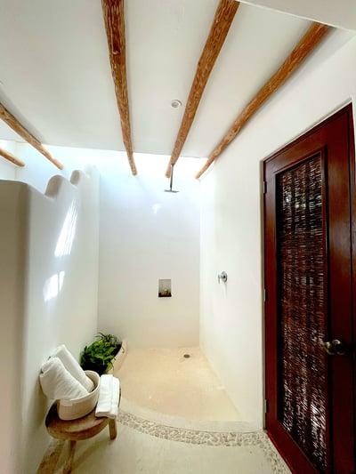 Luxury Villa Photo #30