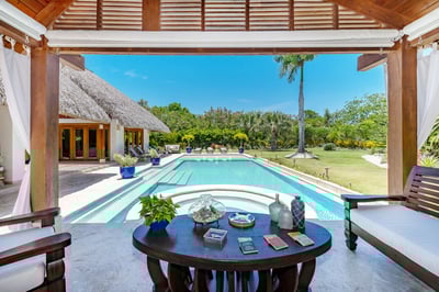 Luxury Villa Photo #8