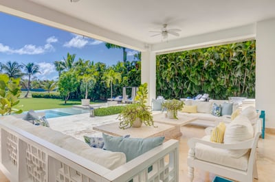 Luxury Villa Photo #9