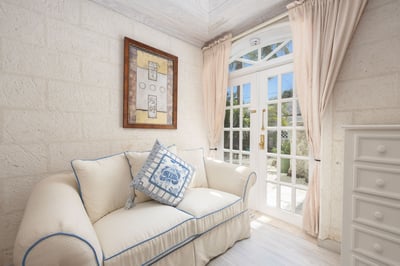 Luxury Villa Photo #11